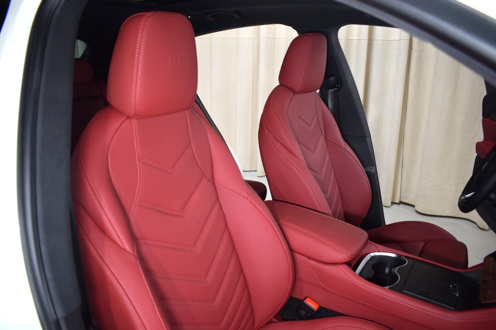 Certified 2025 Maserati Grecale Modena AWD/4WD image 22