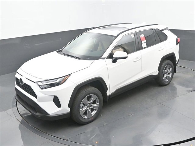 New 2025 Toyota RAV4 XLE w/ Convenience Package image 31