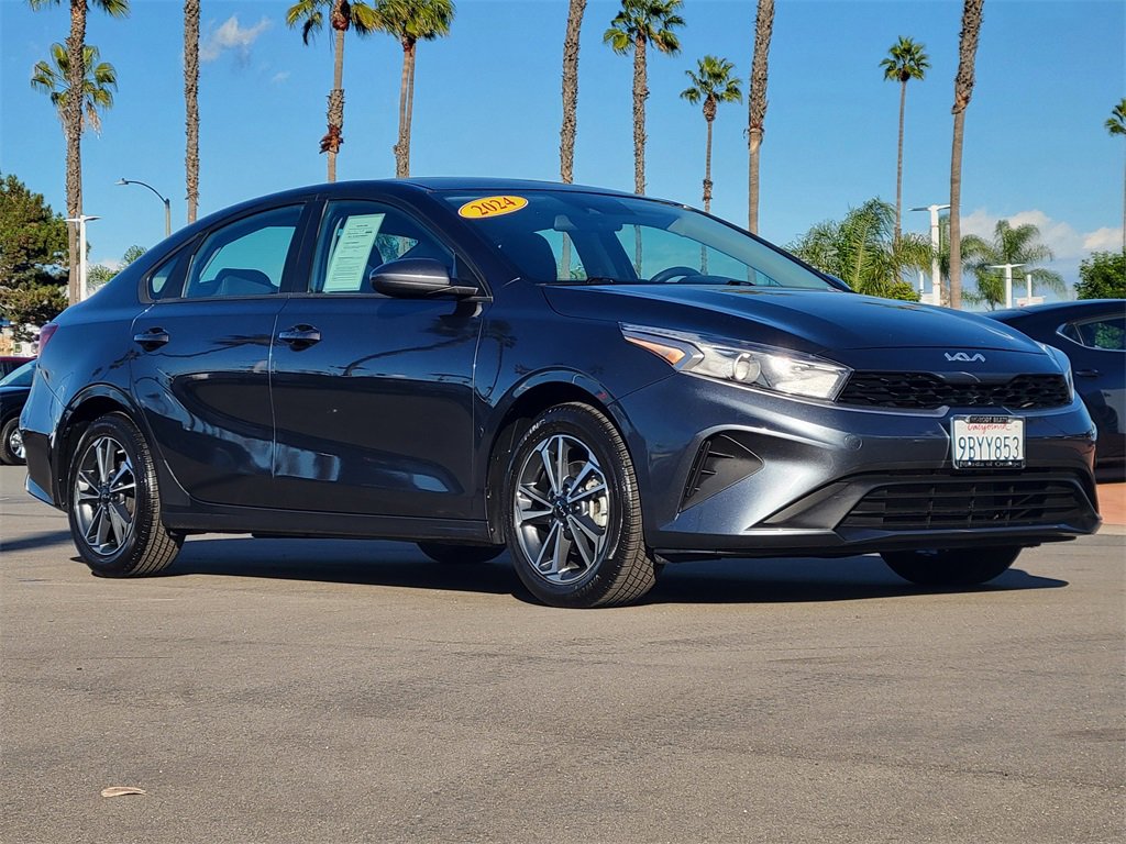 Used 2023 Kia Forte LXS image 27
