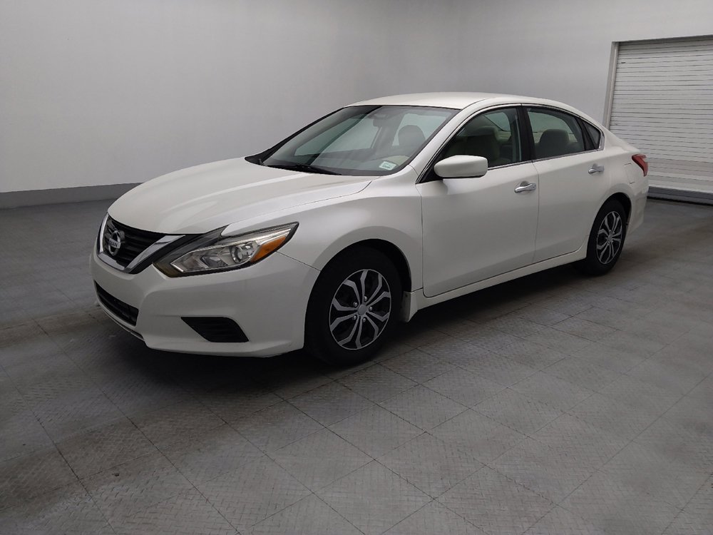 Used 2016 Nissan Altima 2.5 S w/ Power Driver Seat Package FWD image 2
