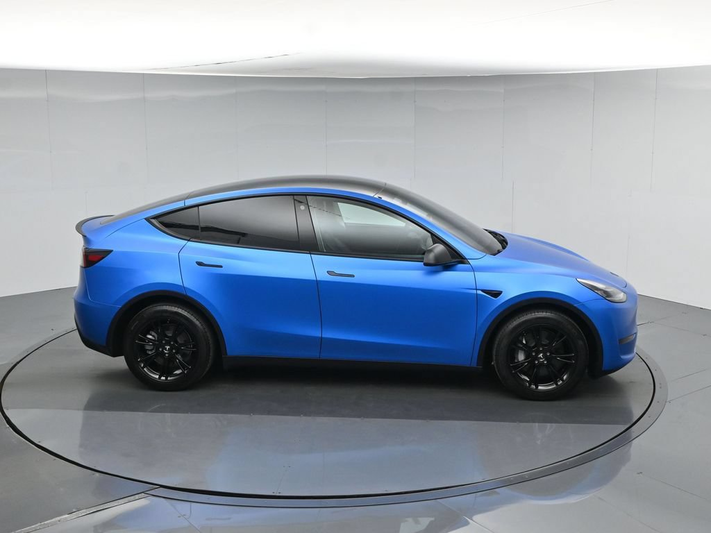 Used 2022 Tesla Model Y Long Range AWD/4WD image 38