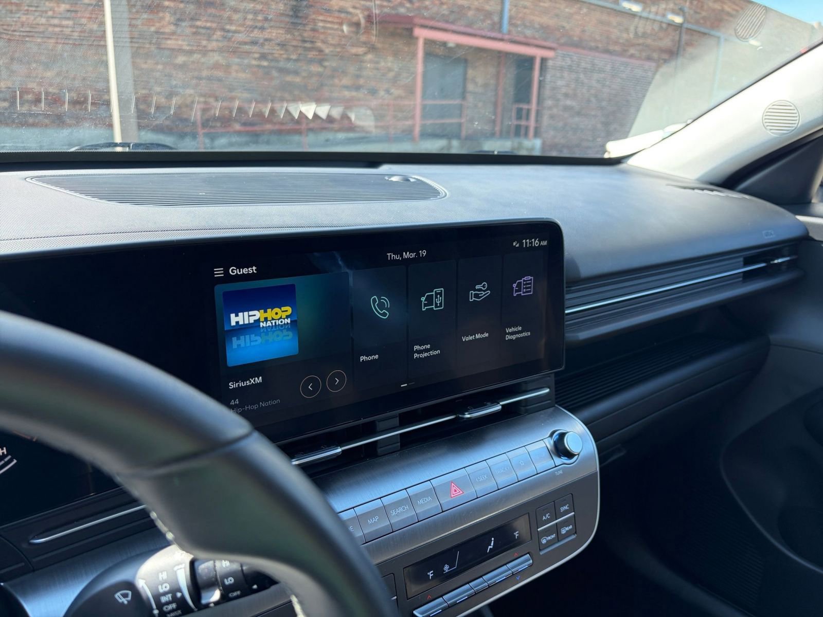 Used 2025 Hyundai Kona SEL image 20