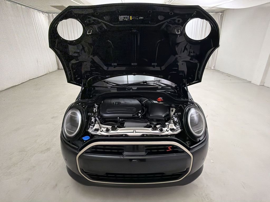 Certified 2025 MINI Cooper S image 28