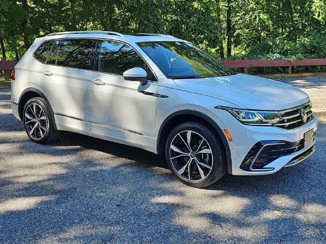 Used 2024 Volkswagen Tiguan SEL R-Line AWD/4WD image 1
