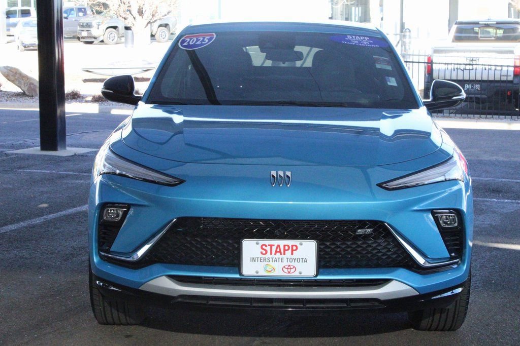 Used 2025 Buick Envista Sport Touring w/ Convenience II Package image 10