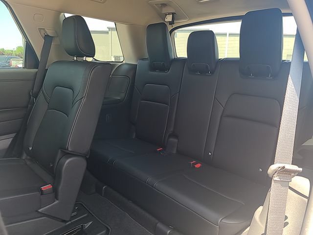 Used 2024 Nissan Pathfinder SL FWD image 27