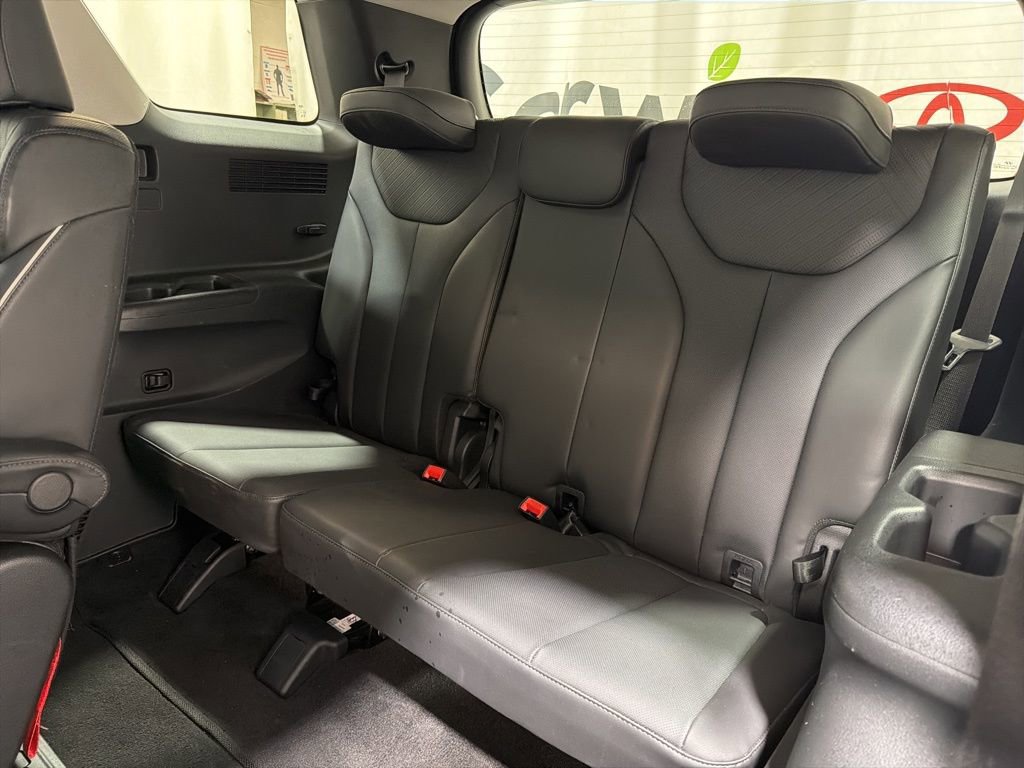 Used 2025 Hyundai Palisade SEL image 22
