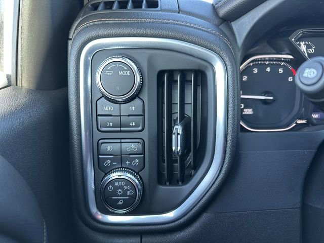 Used 2022 GMC Sierra 1500 AT4 w/ AT4 Premium Package image 18
