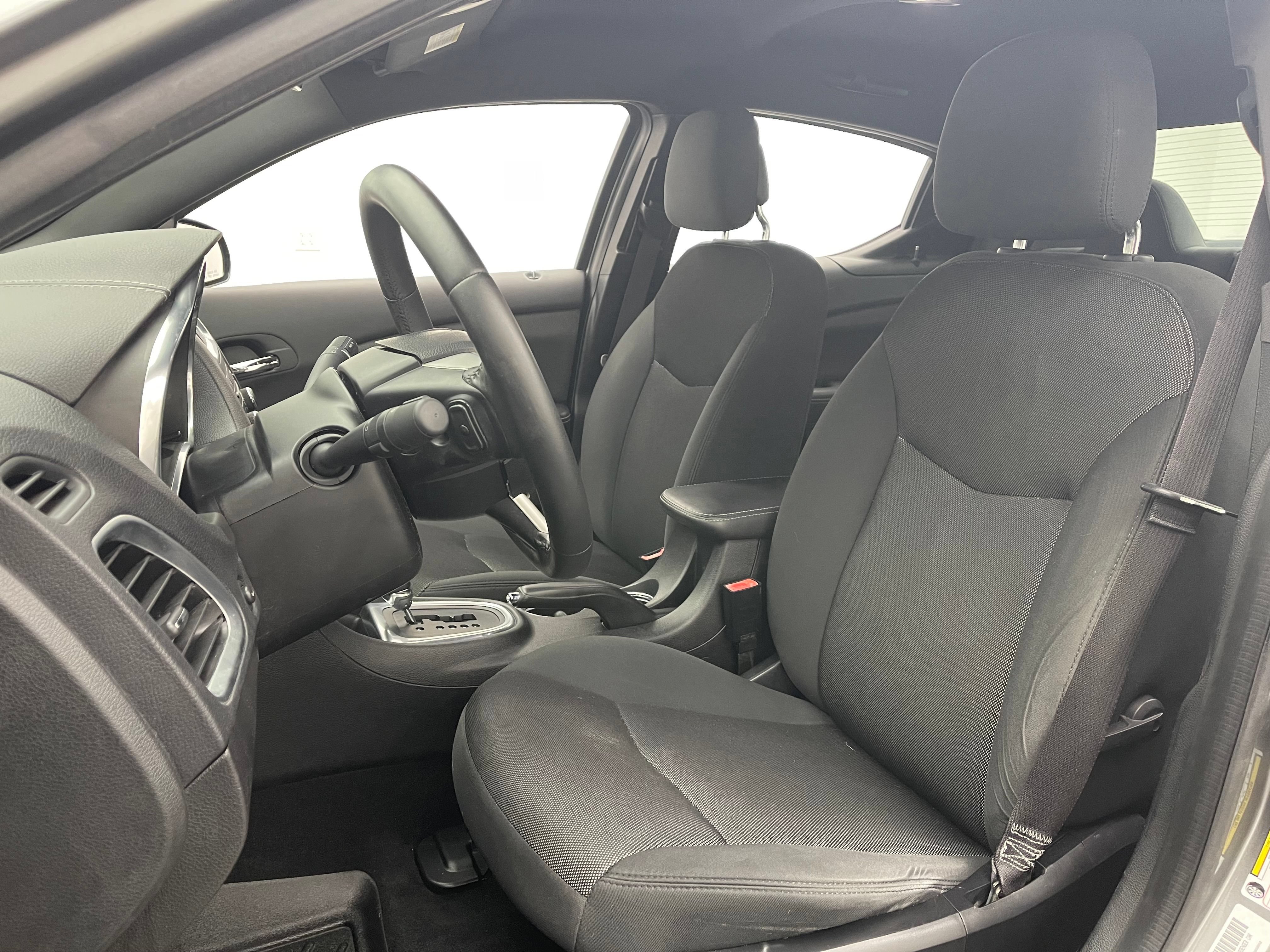 Used 2013 Dodge Avenger SXT w/ Rallye Appearance Group FWD image 15