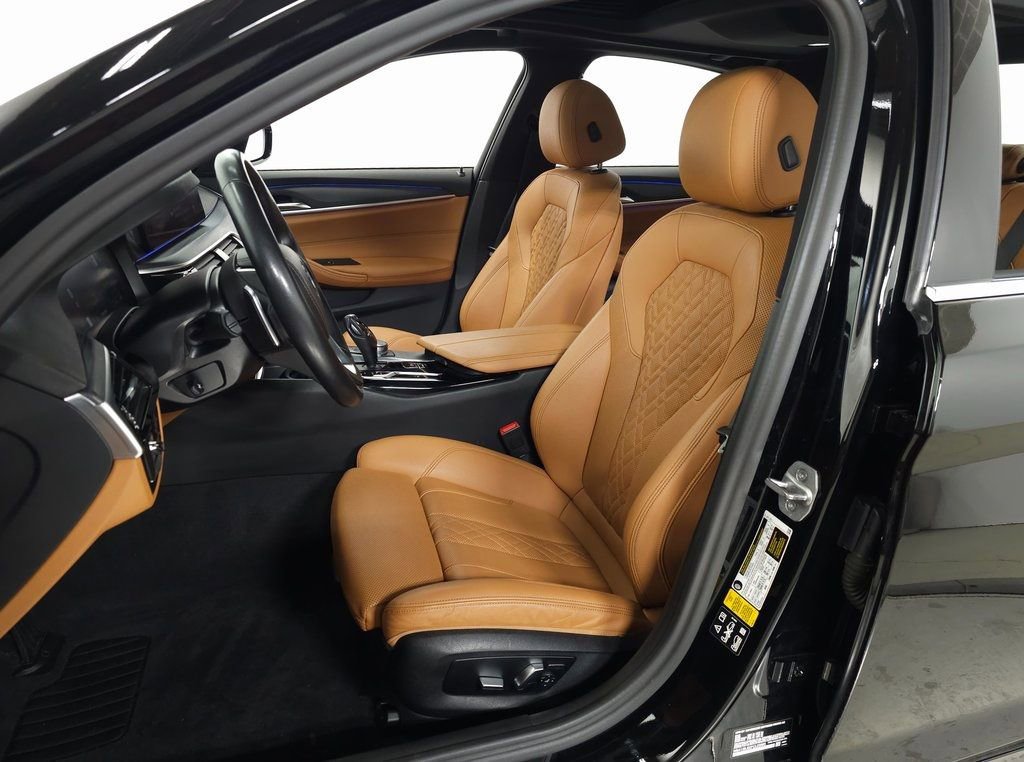 Used 2023 BMW 530i xDrive w/ Convenience Package image 14