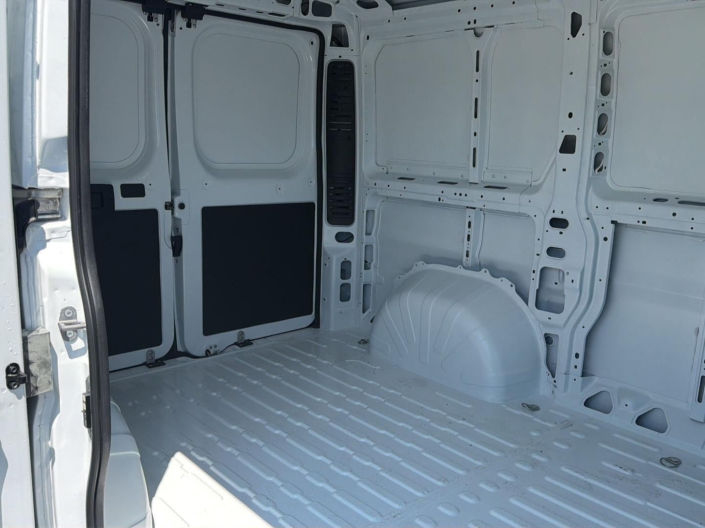 New 2026 RAM ProMaster 1500 w/ Convenience Group FWD image 7