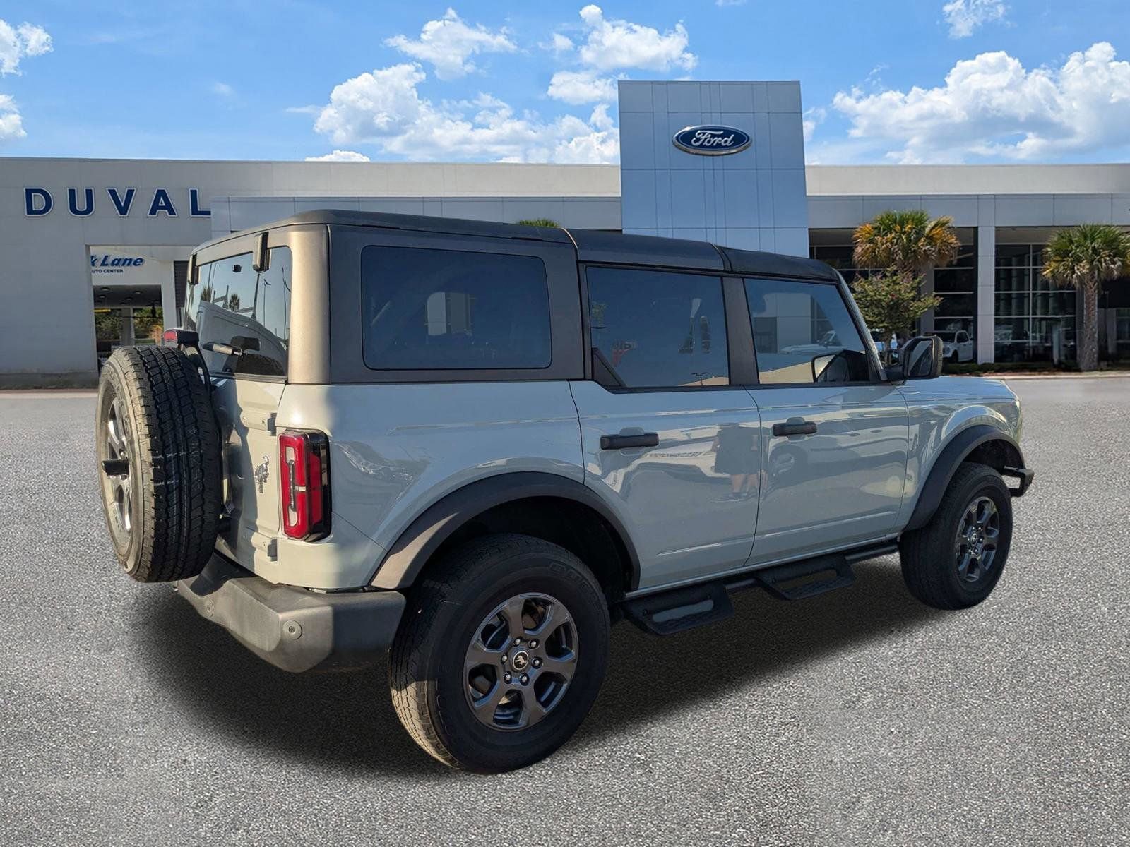 Used 2023 Ford Bronco Big Bend image 4