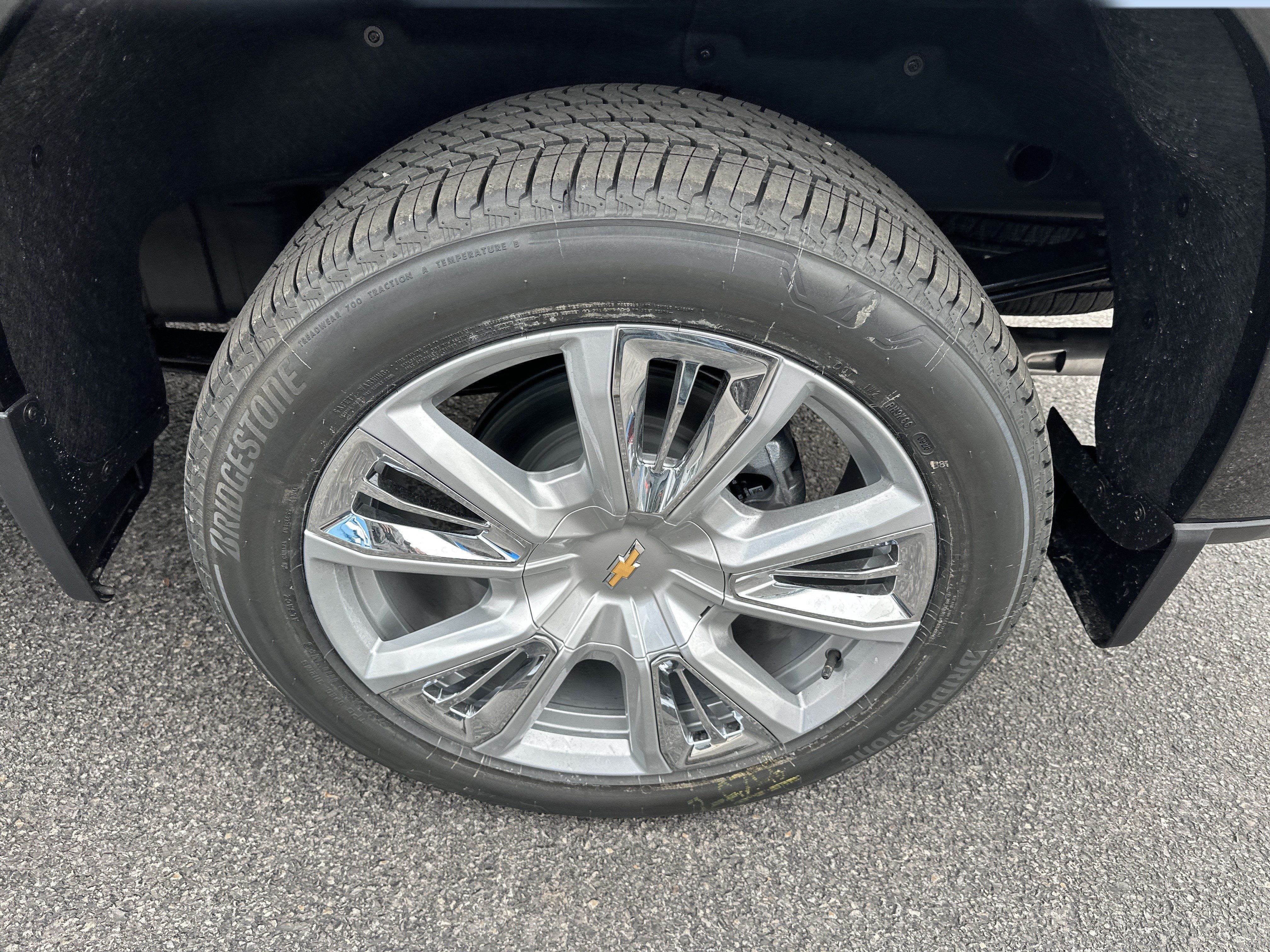 New 2026 Chevrolet Silverado 1500 High Country AWD/4WD image 5