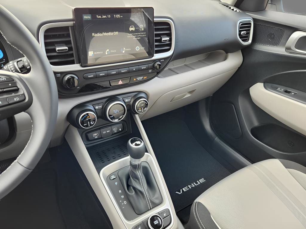 New 2026 Hyundai Venue SEL image 17