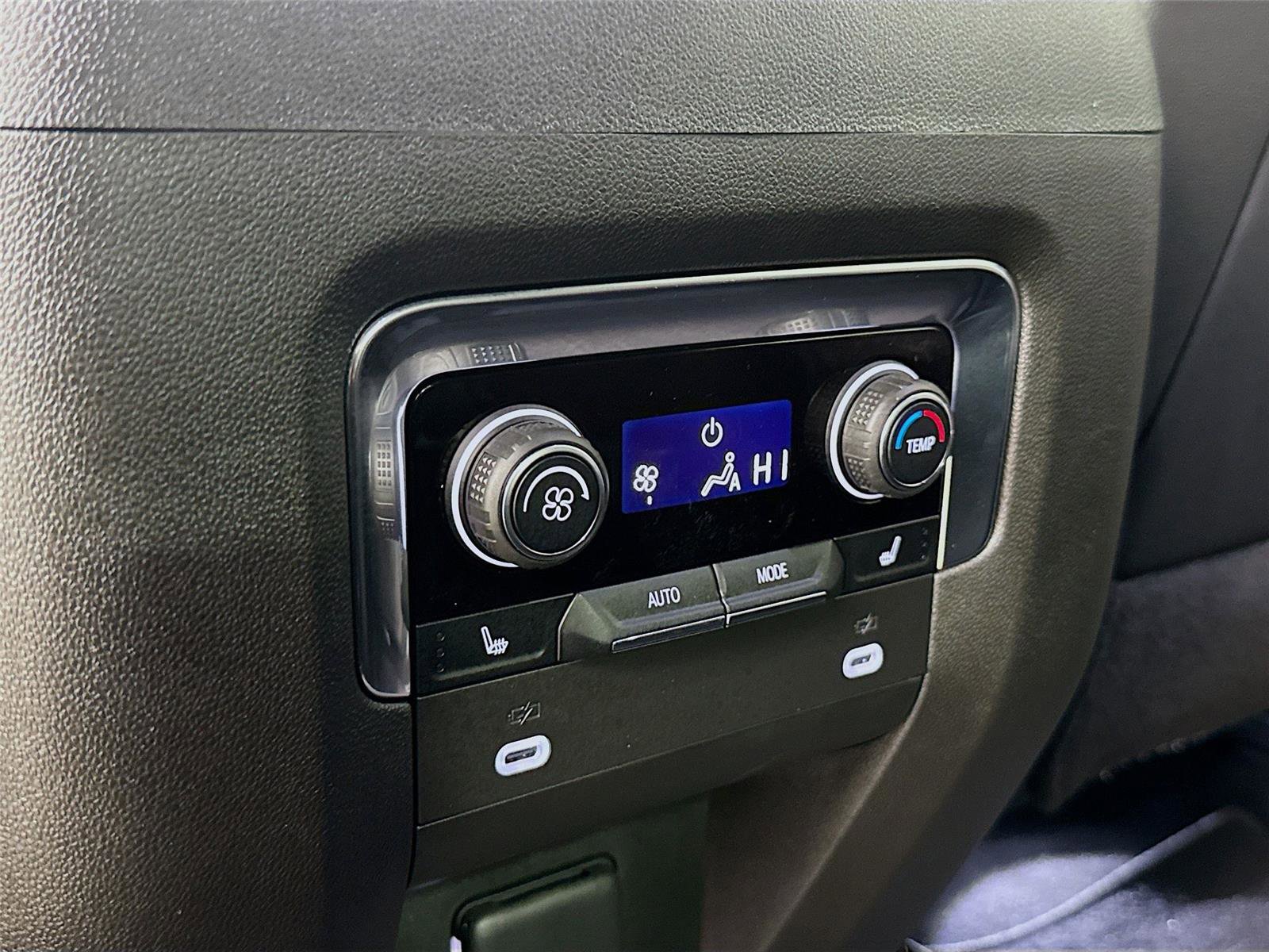 Used 2022 Chevrolet Tahoe High Country image 27