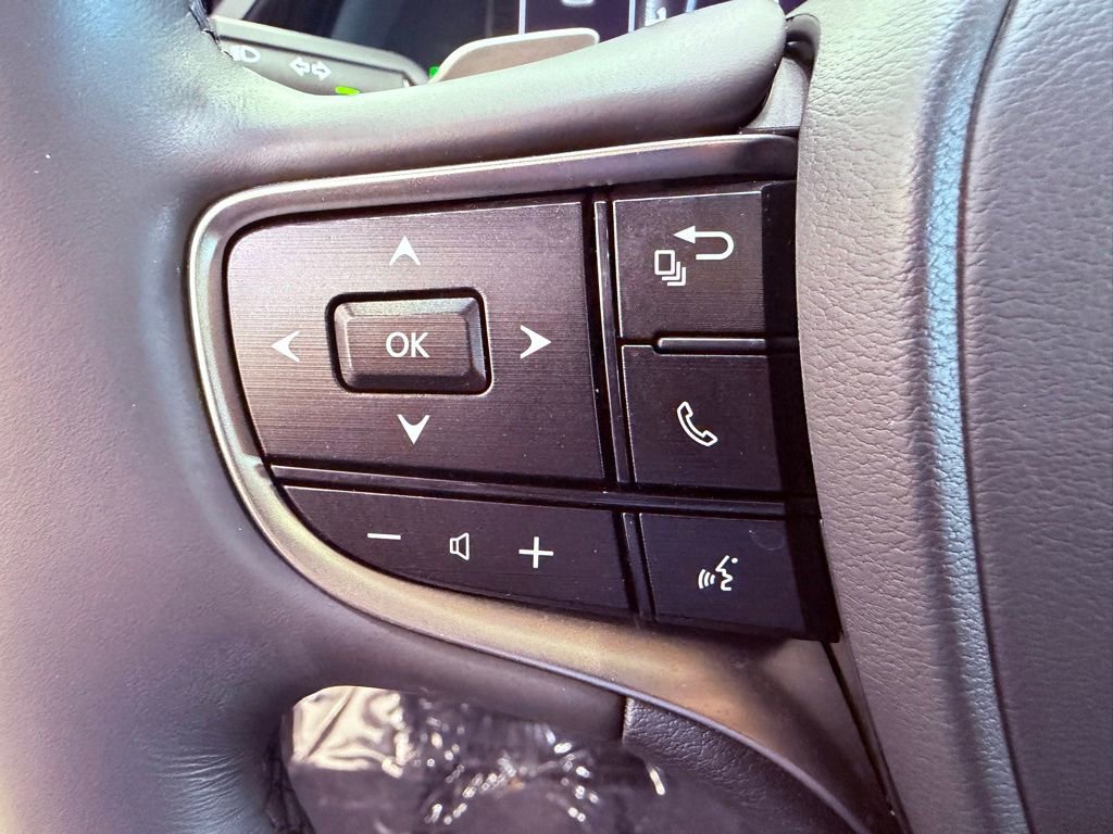 Certified 2023 Lexus ES 350 w/ Premium Package image 20