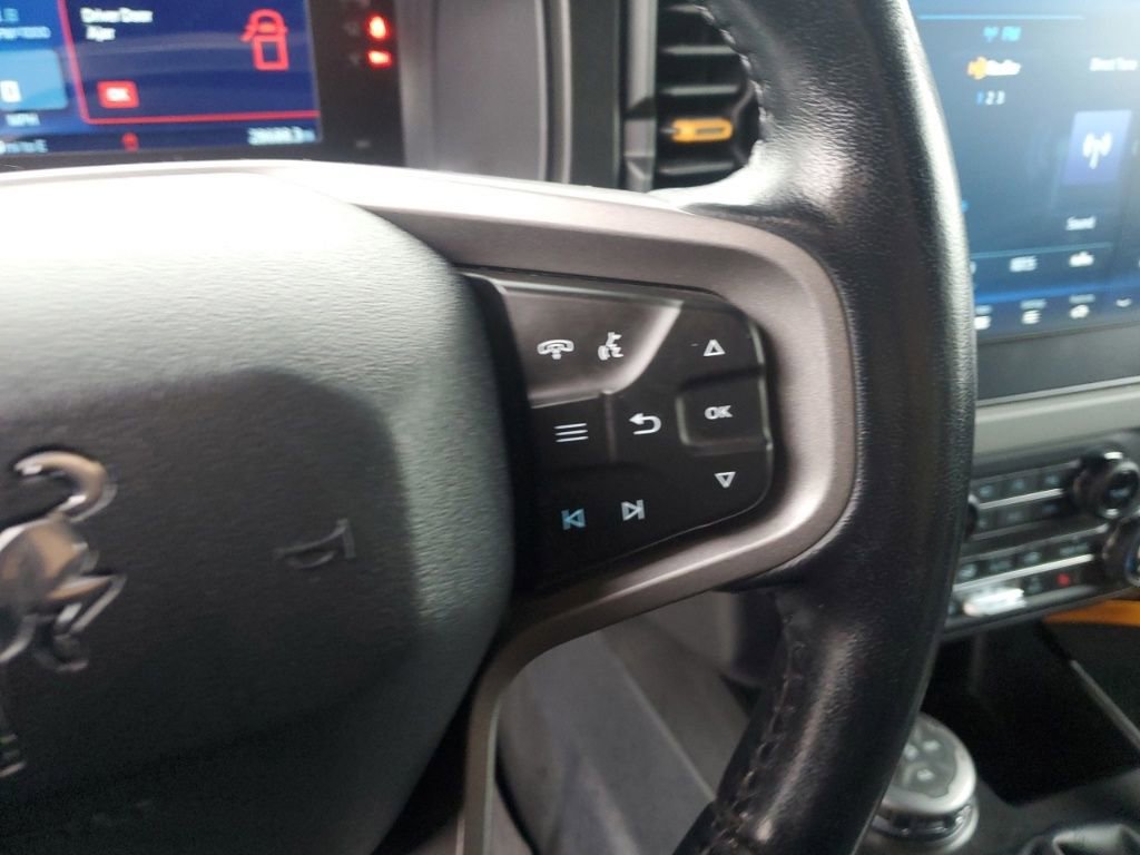 Used 2021 Ford Bronco Badlands image 16