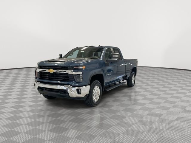 New 2025 Chevrolet Silverado 3500 LT w/ Safety Package AWD/4WD image 4