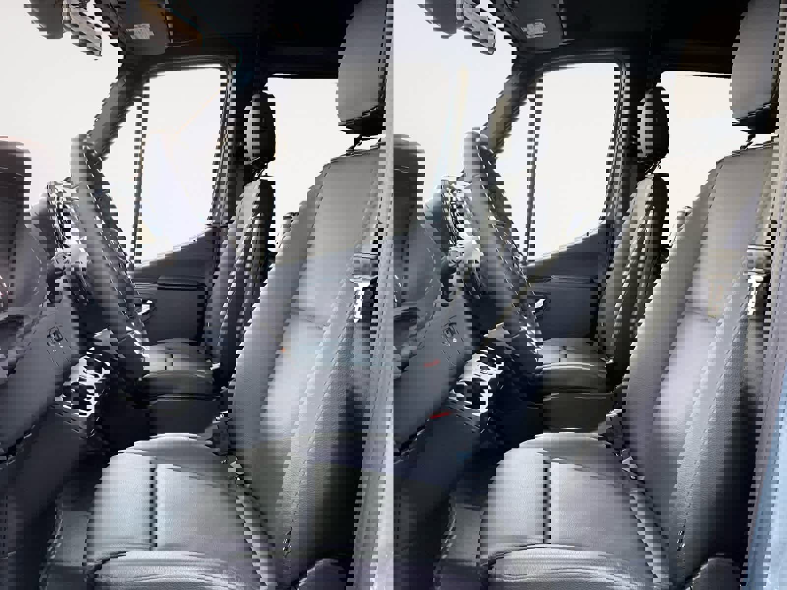 Used 2025 Mercedes-Benz Sprinter 2500 image 12