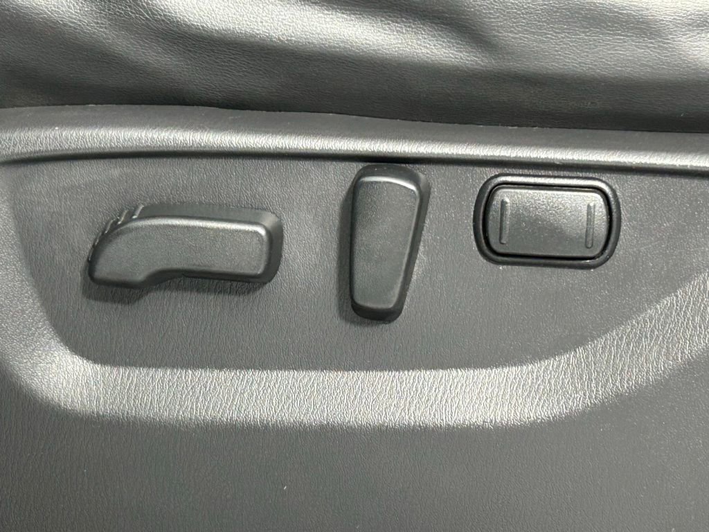 Used 2023 Nissan Armada SV w/ Cargo Package image 32