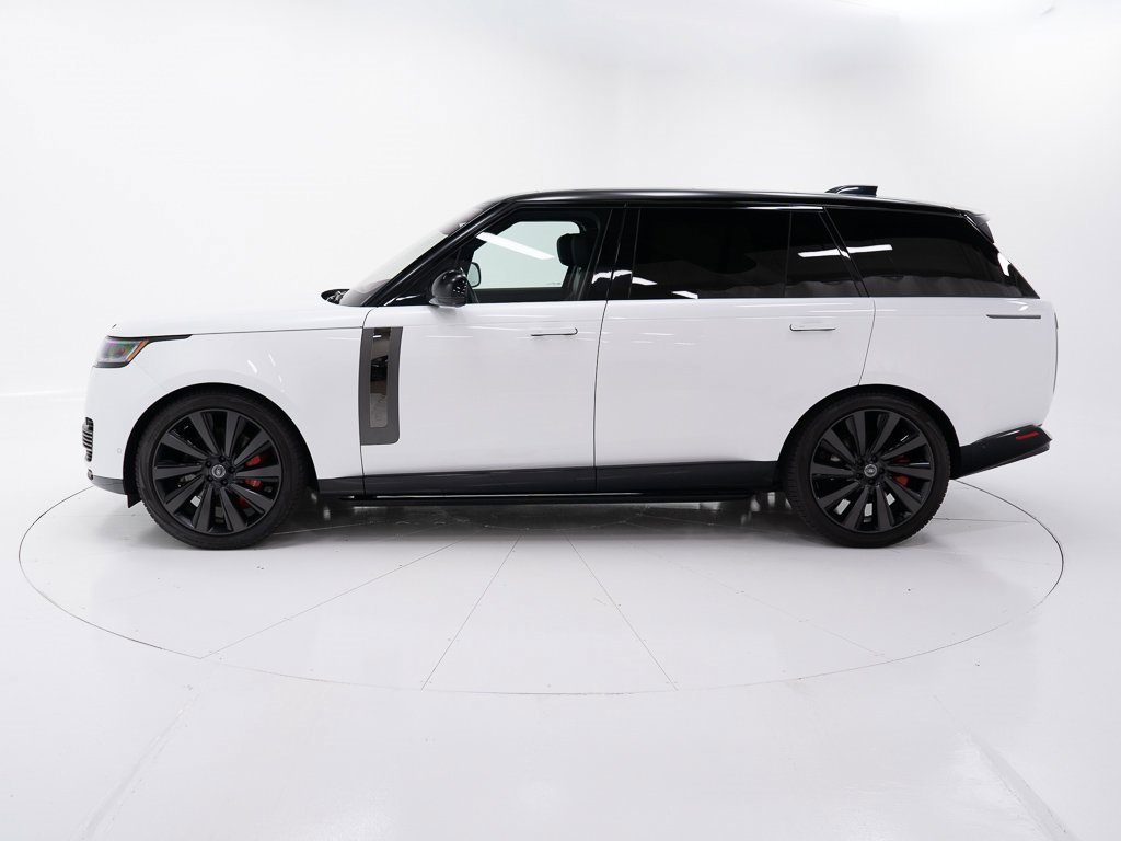 Used 2023 Land Rover Range Rover SV image 2