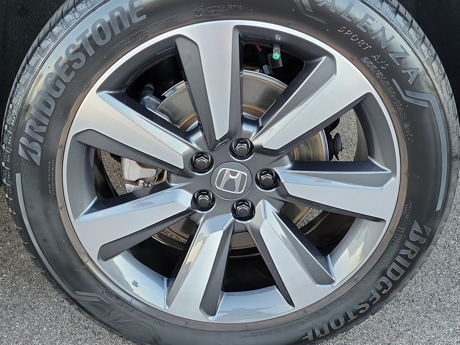 Used 2024 Honda Pilot Touring image 12