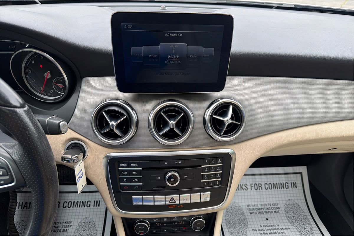 Used 2018 Mercedes-Benz GLA 250 image 13