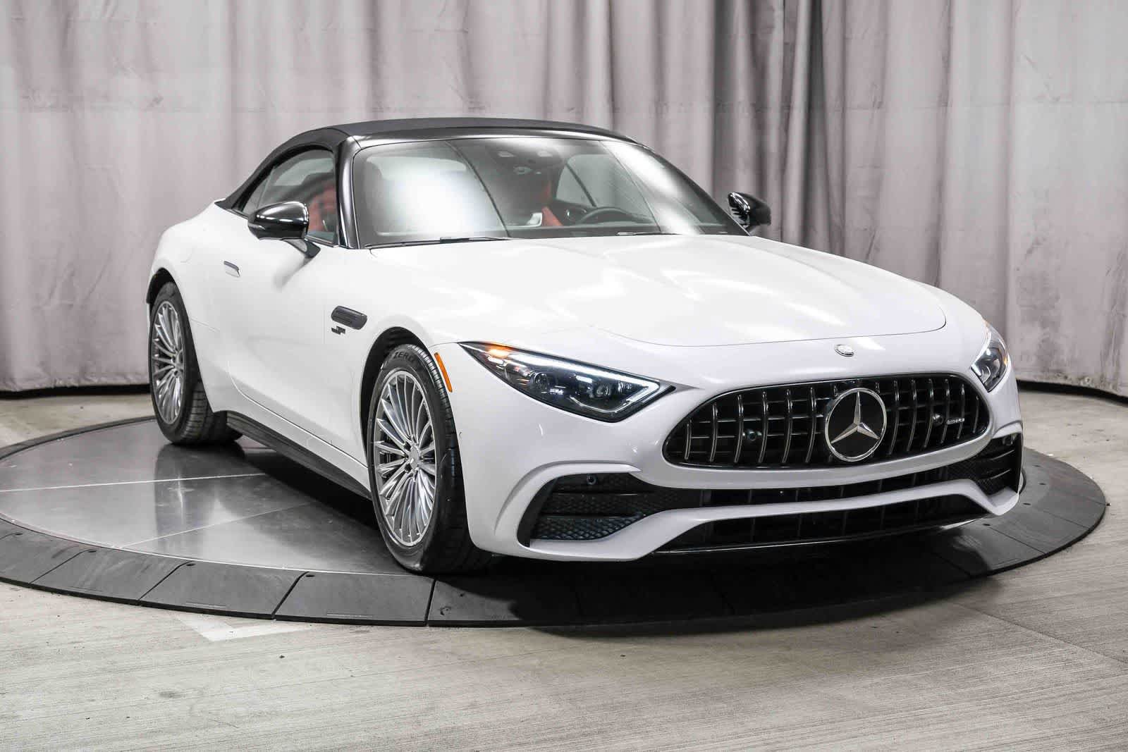 Used 2023 Mercedes-Benz SL 43 AMG image 5