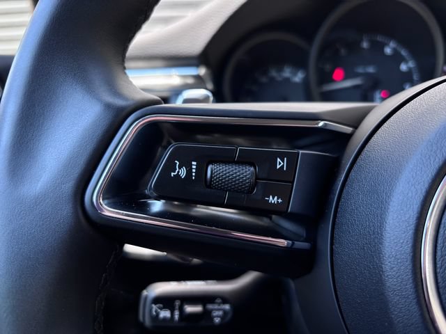 Certified 2026 Porsche Macan AWD/4WD image 16