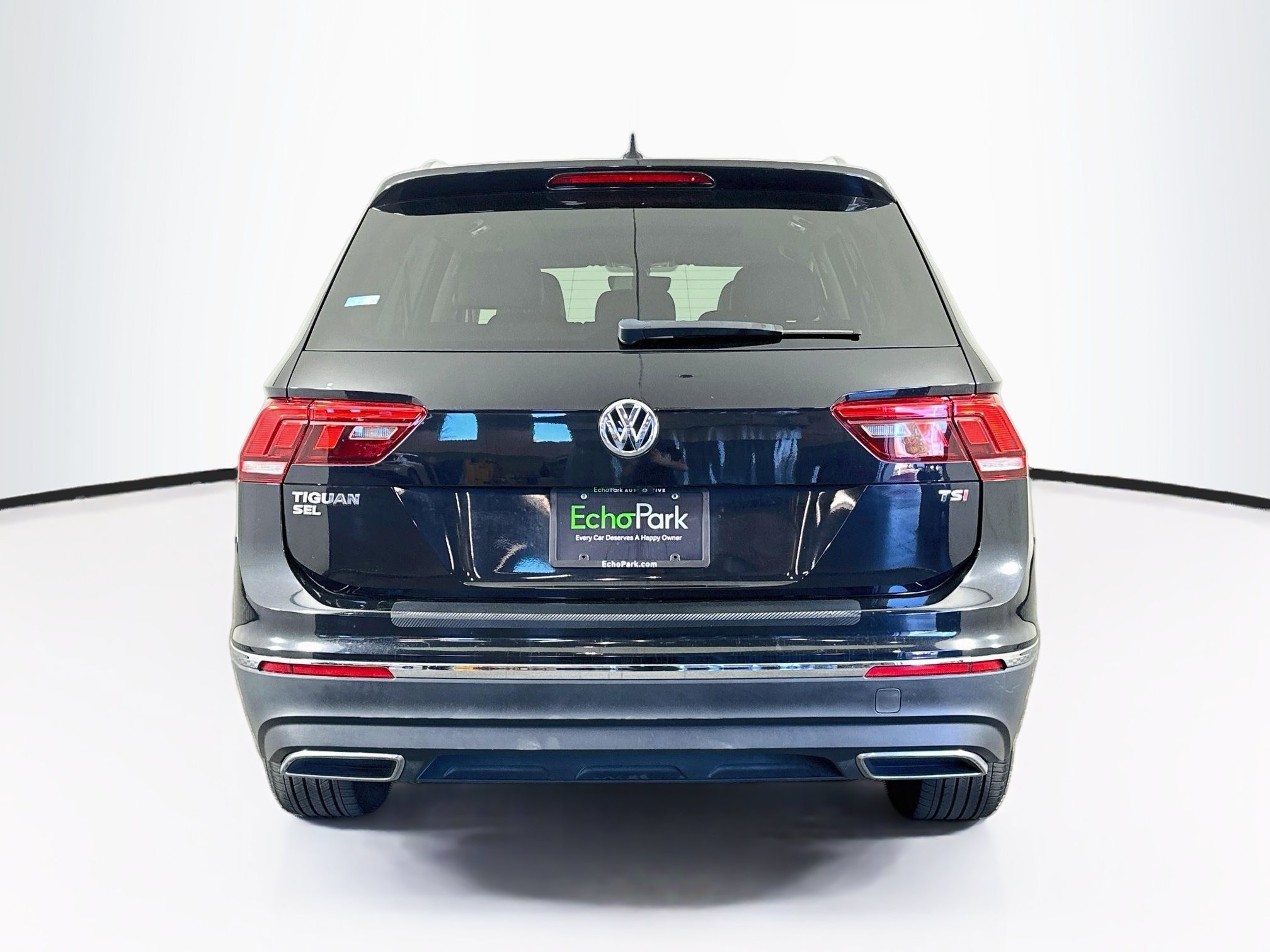 Used 2018 Volkswagen Tiguan SEL FWD image 7