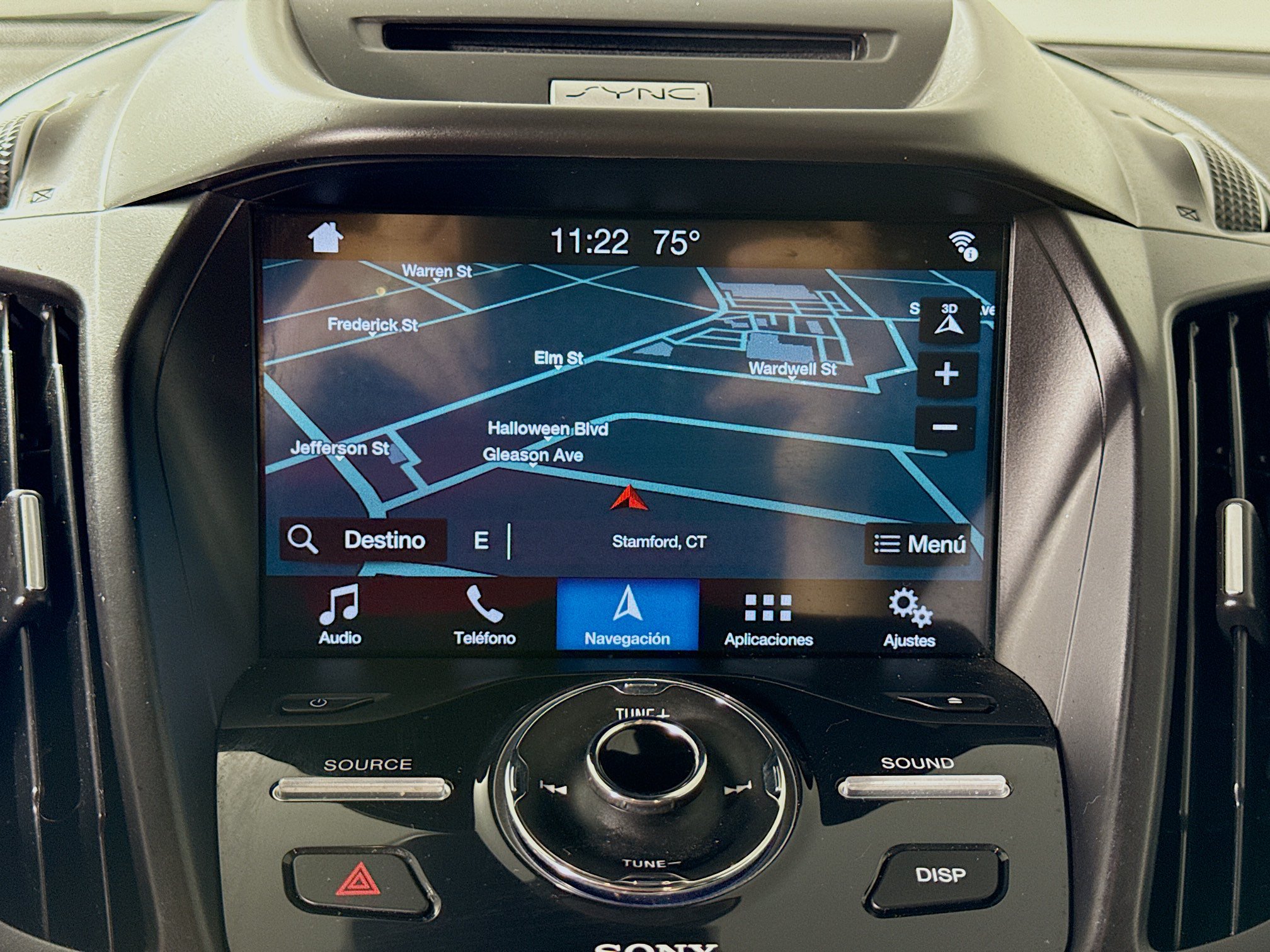 Used 2017 Ford Escape Titanium w/ Equipment Group 301A AWD/4WD image 16