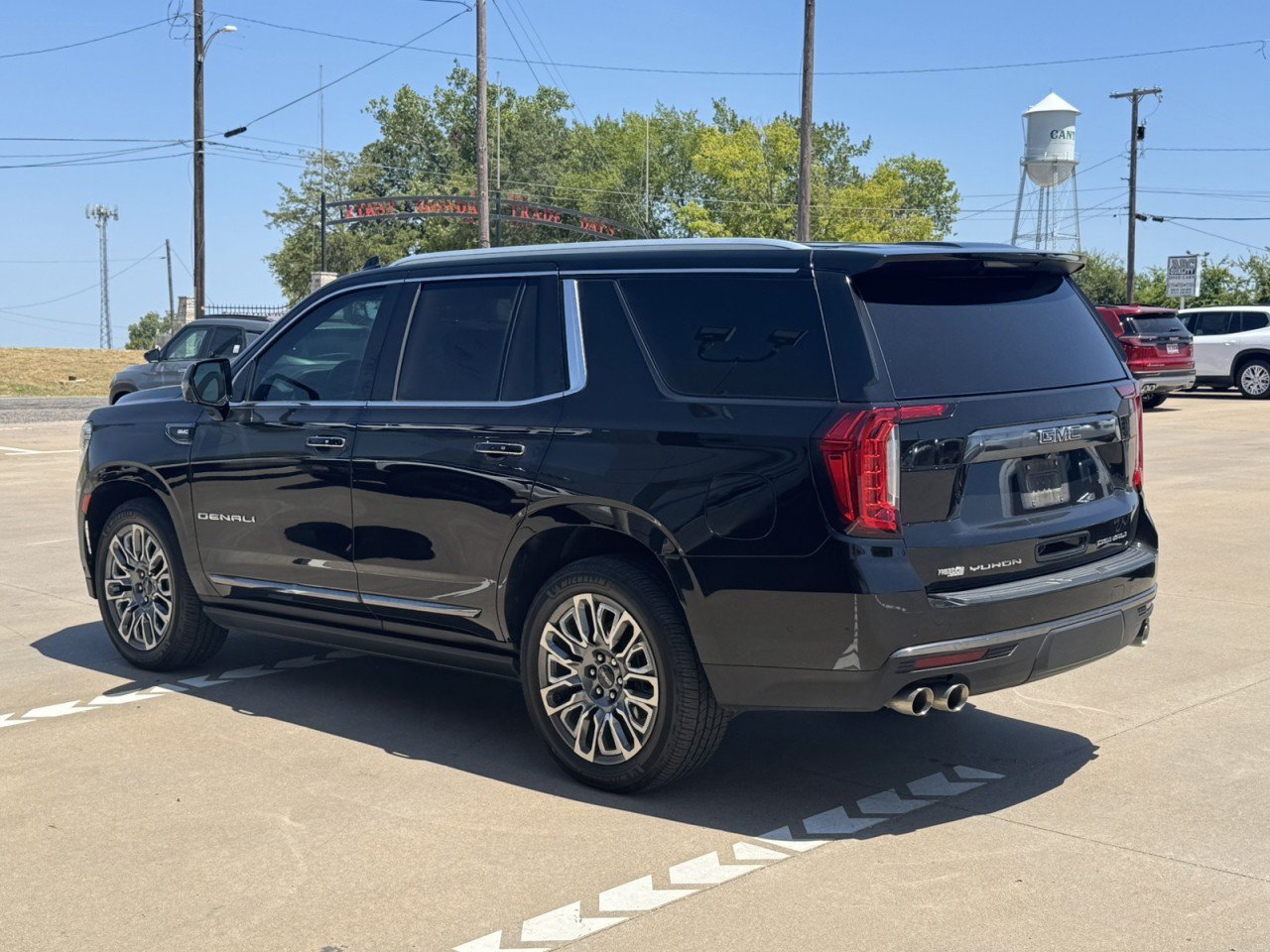 Certified 2023 GMC Yukon Denali Ultimate AWD/4WD image 6