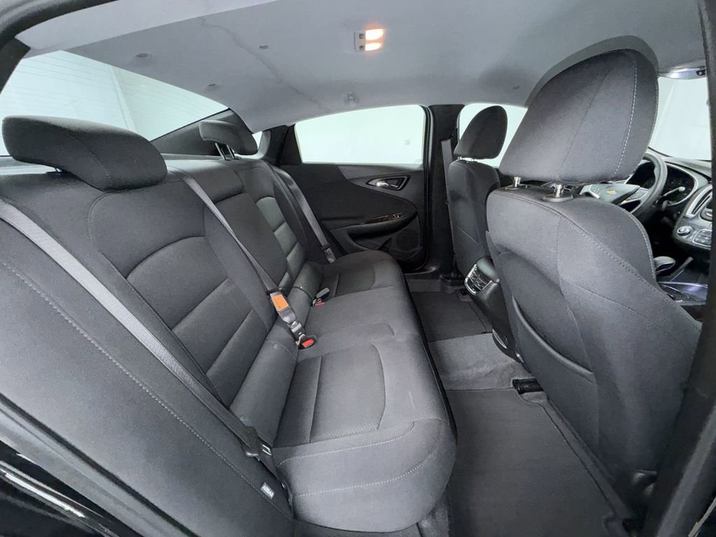 Used 2024 Chevrolet Malibu LT FWD image 12