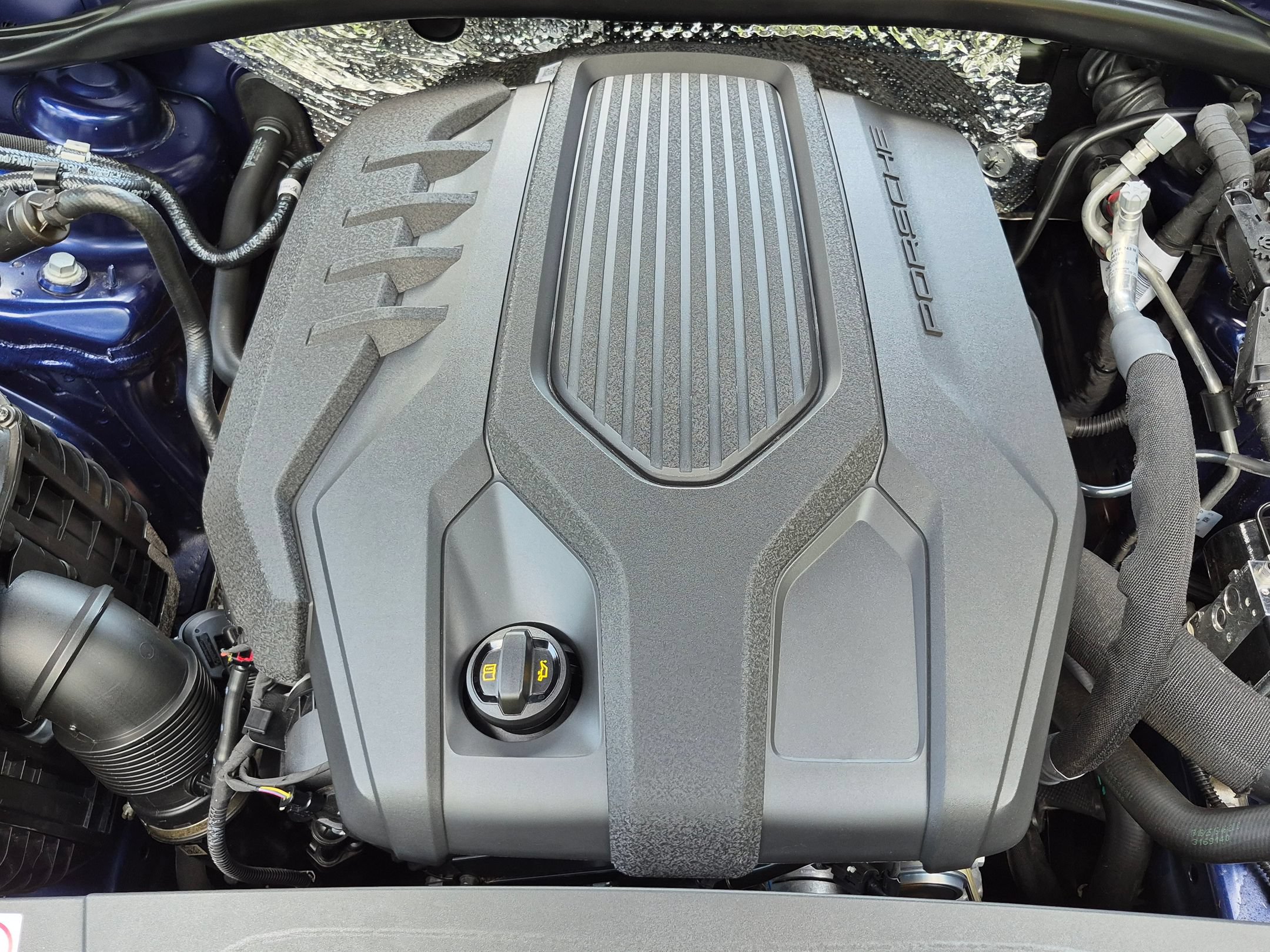 Certified 2026 Porsche Macan AWD/4WD image 35