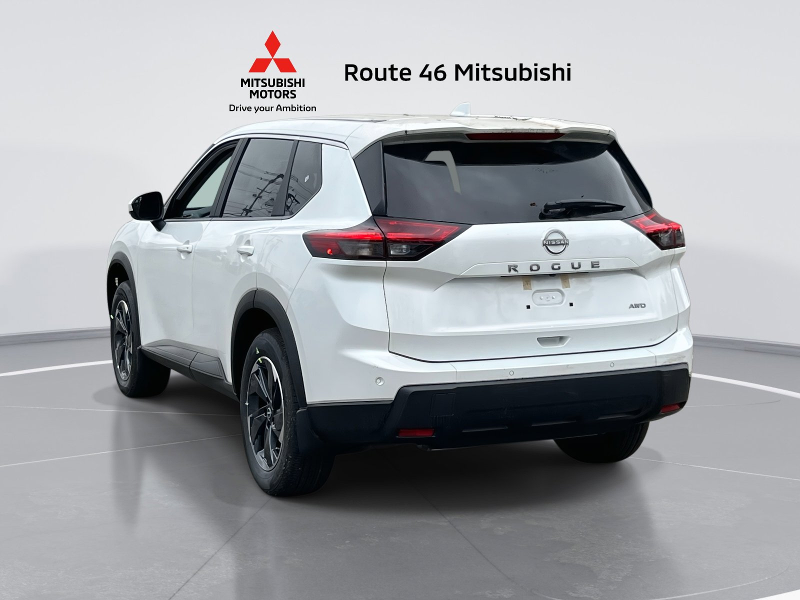 Used 2026 Nissan Rogue SV image 4