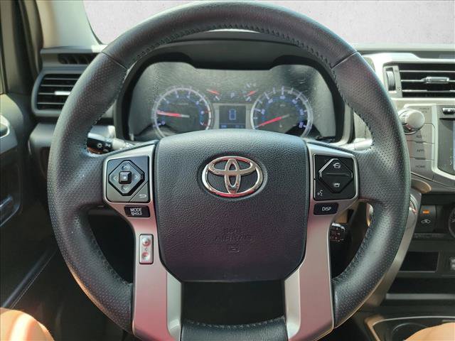 Used 2017 Toyota 4Runner SR5 Premium RWD image 18