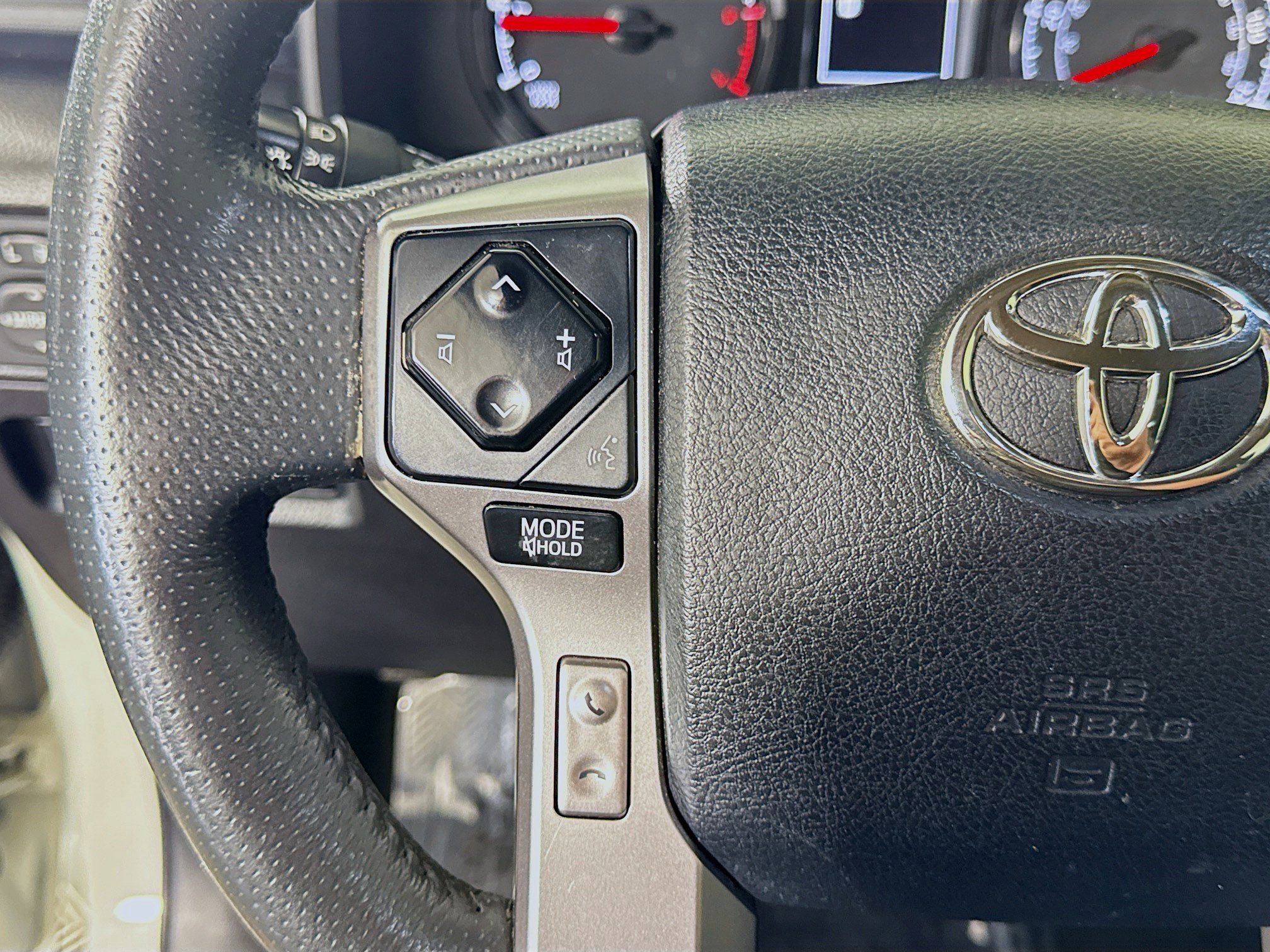 Used 2021 Toyota 4Runner SR5 Premium w/ Moonroof Package RWD image 14