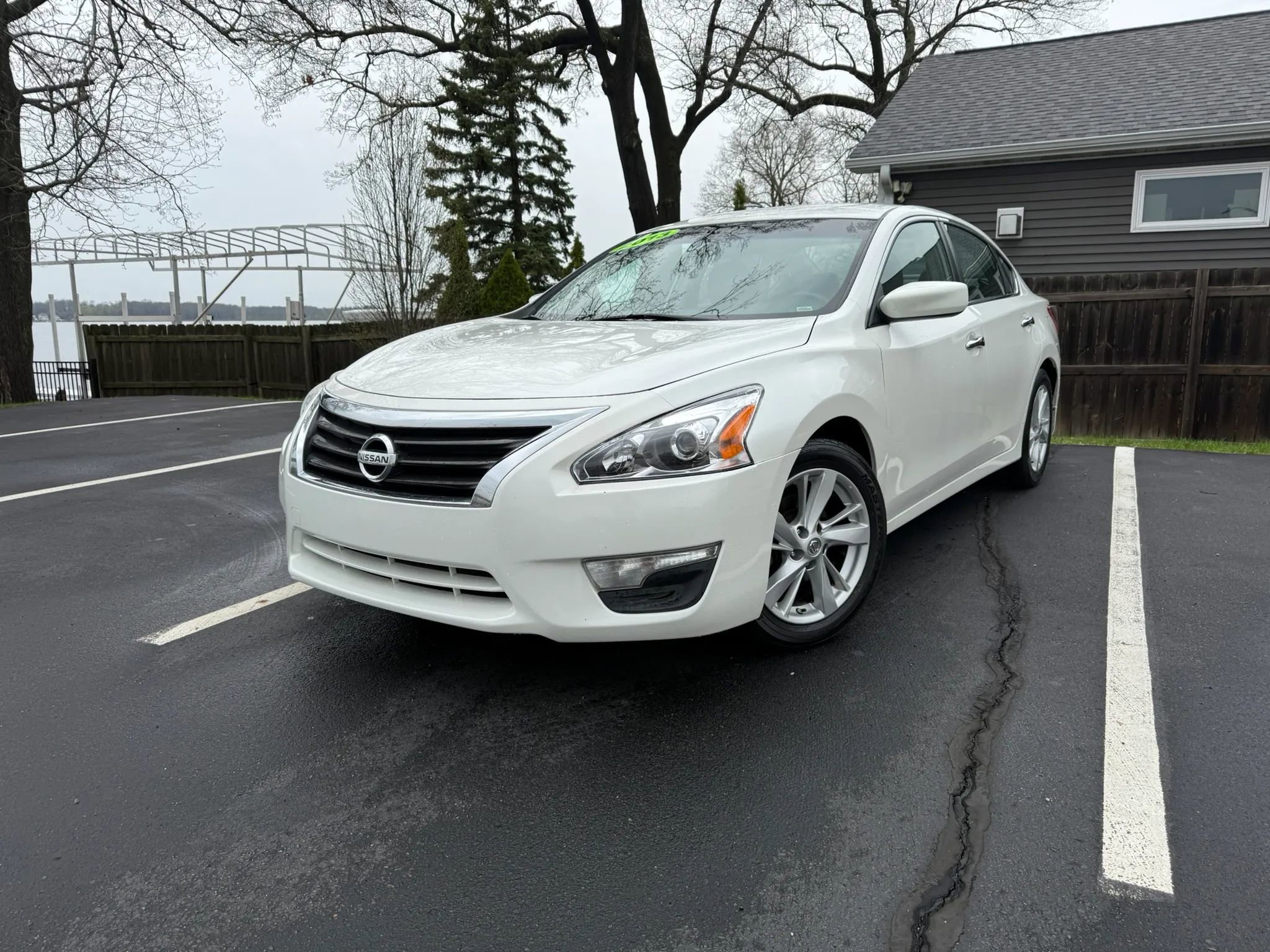 Used 2013 Nissan Altima 2.5 SV FWD image 1