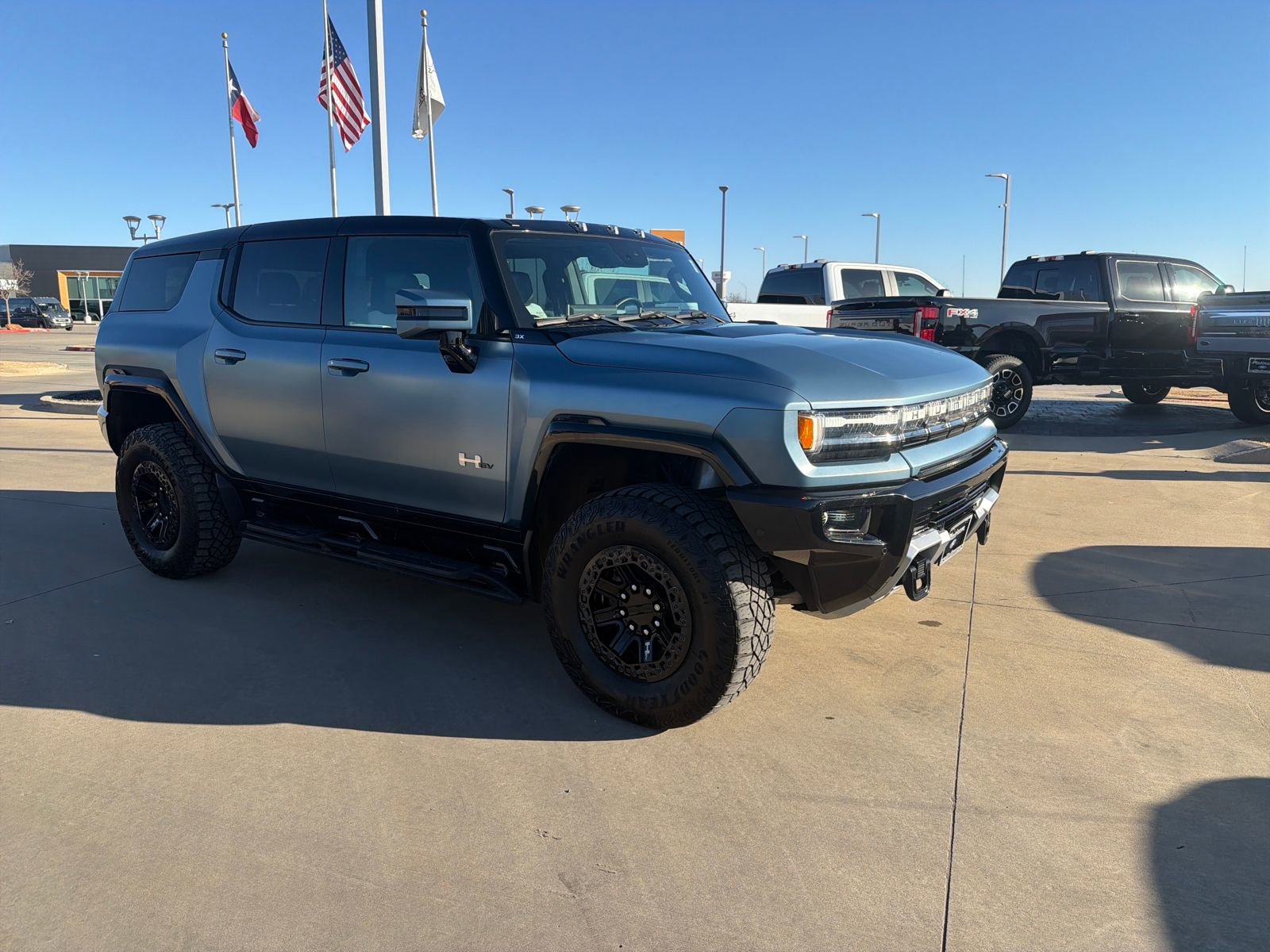 Used 2024 GMC Hummer EV 3X w/ Omega Edition image 8