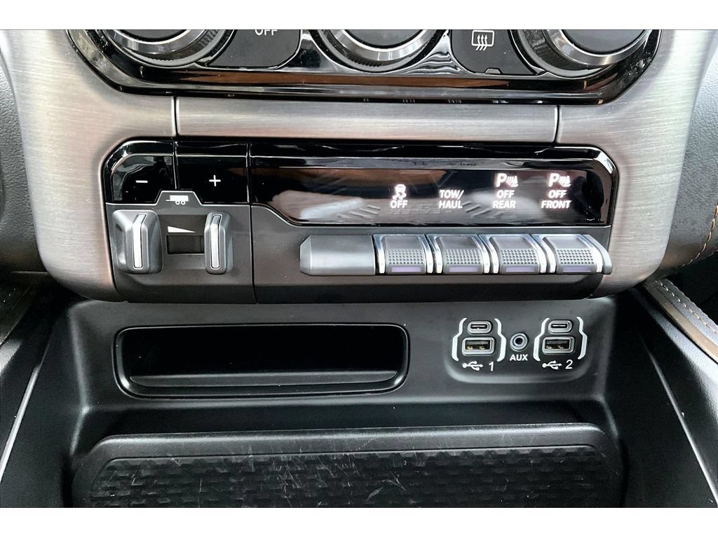 Used 2022 RAM 1500 Limited w/ Body Color Bumper Group AWD/4WD image 32