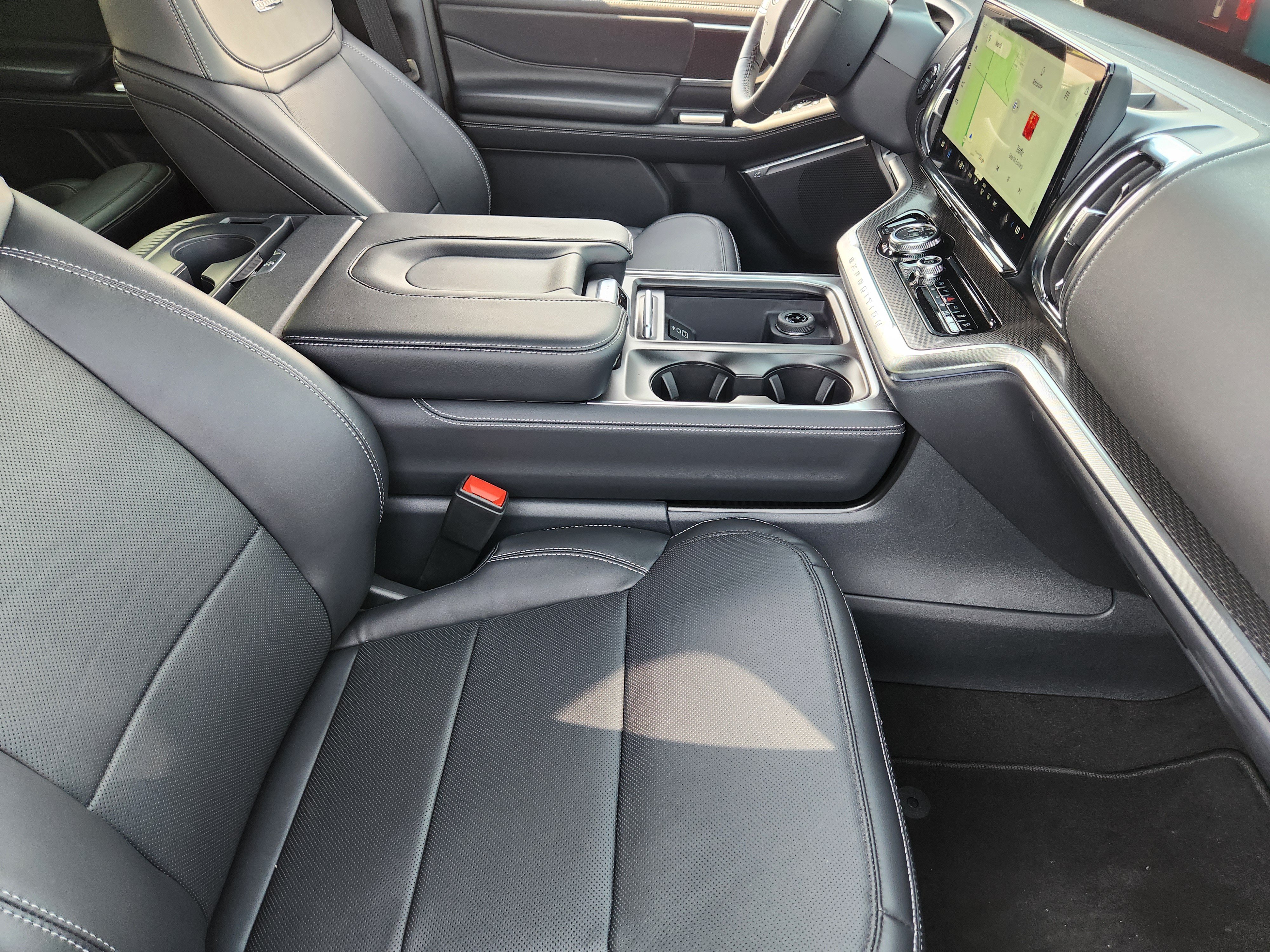 New 2026 Ford Expedition Max Platinum w/ Stealth Appearance Package AWD/4WD image 11