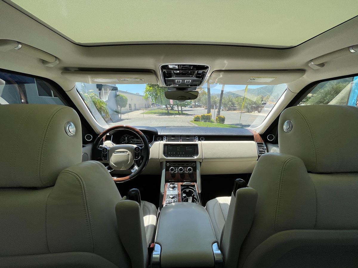 Used 2017 Land Rover Range Rover HSE AWD/4WD image 16