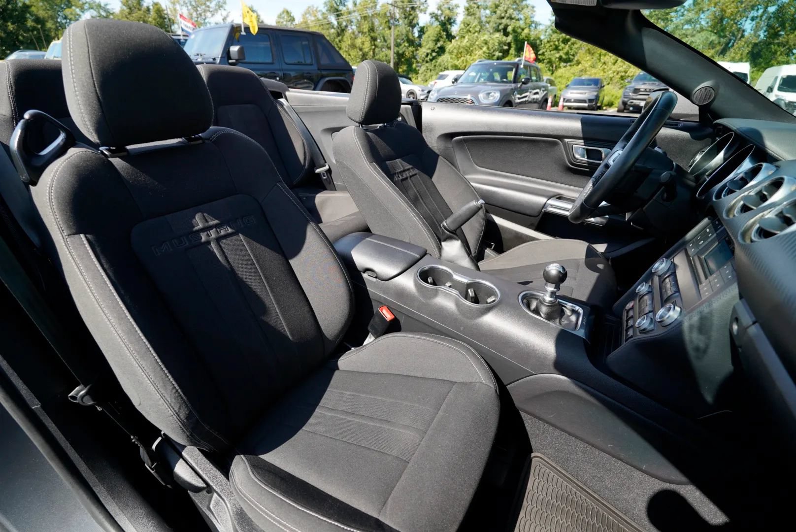 Used 2021 Ford Mustang Convertible RWD image 38
