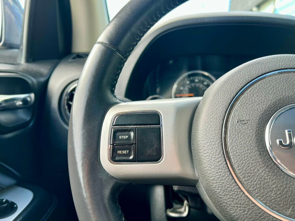 Used 2017 Jeep Compass High Altitude image 16