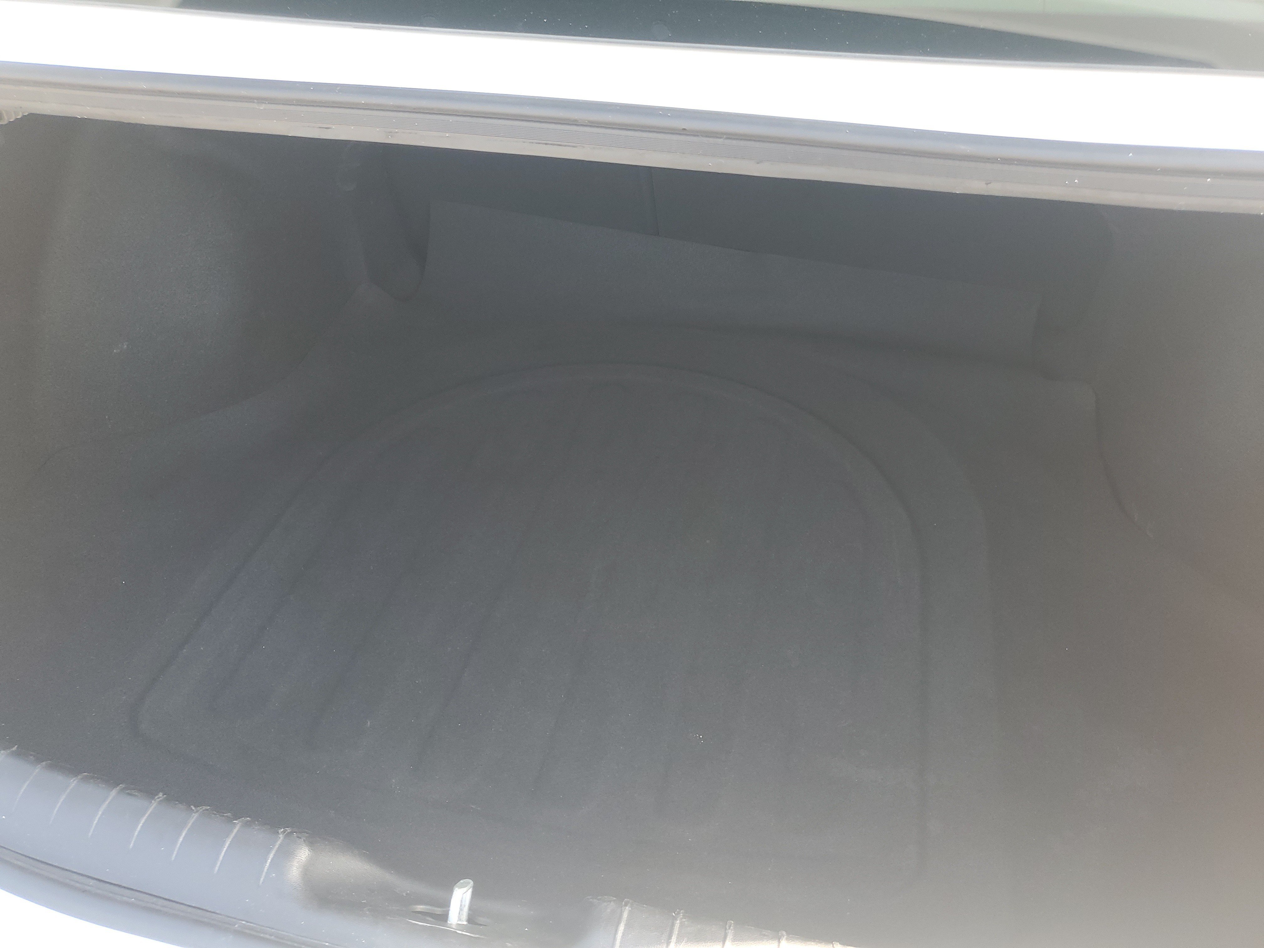 Used 2025 Hyundai Elantra Limited FWD image 8