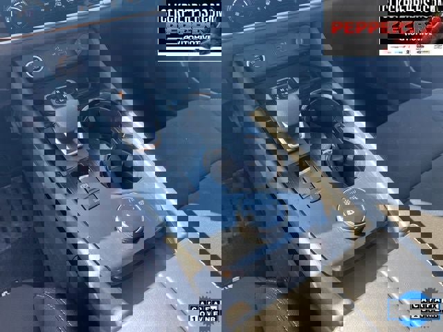 Used 2023 Nissan Rogue S image 16