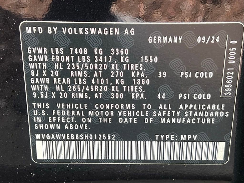 Used 2025 Volkswagen ID. Buzz Pro S image 46