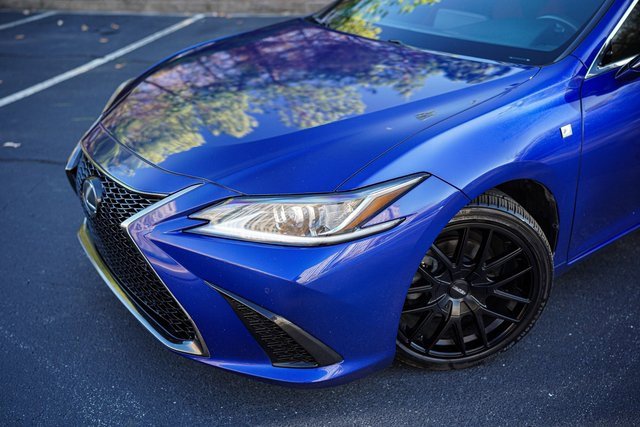 Used 2022 Lexus ES 350 F Sport image 2