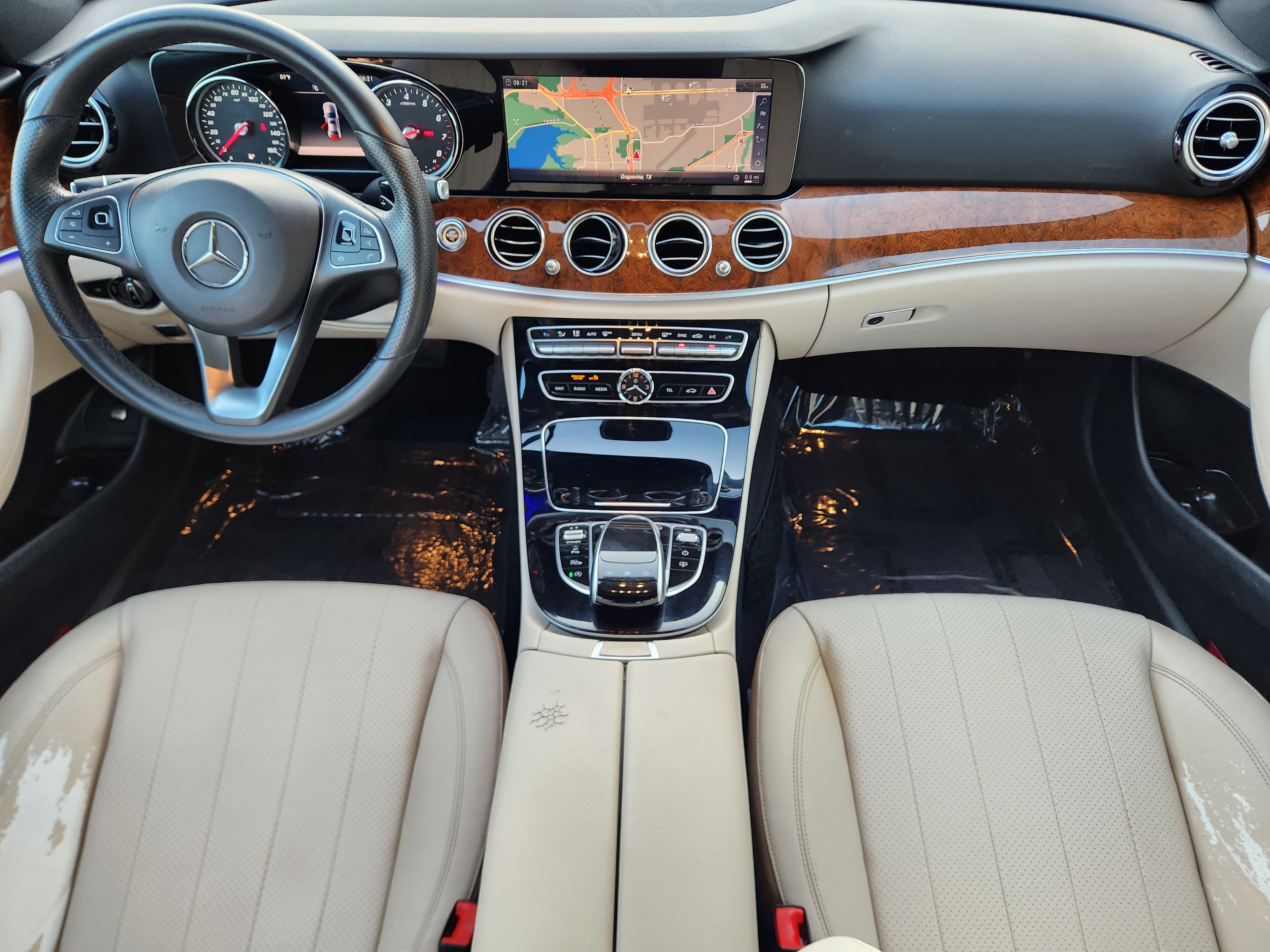 Used 2018 Mercedes-Benz E 300 image 26