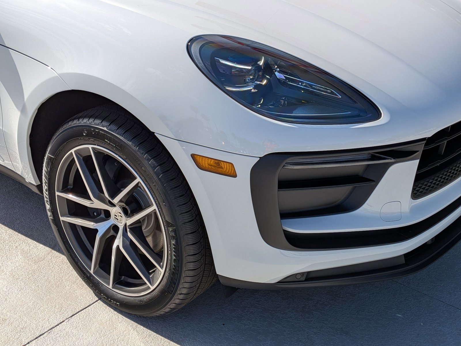 New 2026 Porsche Macan image 12
